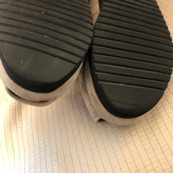 L'amour des Piedes Amadour beige platform sandals, 9 Wide - Picture 11 of 12